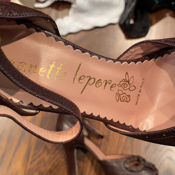 Nanette Lepore platform brown heels wirh a bow size 8 B worn once euc - Picture 2 of 6